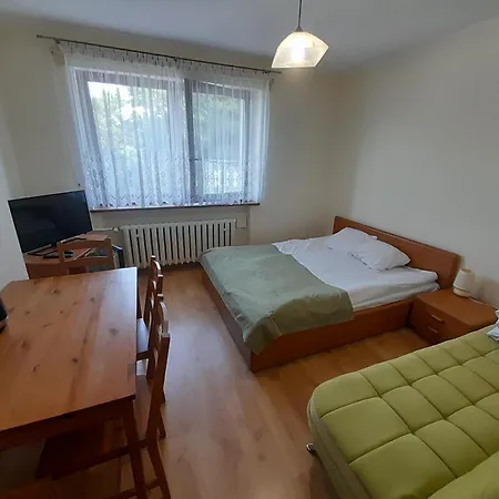 Lewada pokój czteroosobowy z łazienką Kwatera prywatna Władysławowo